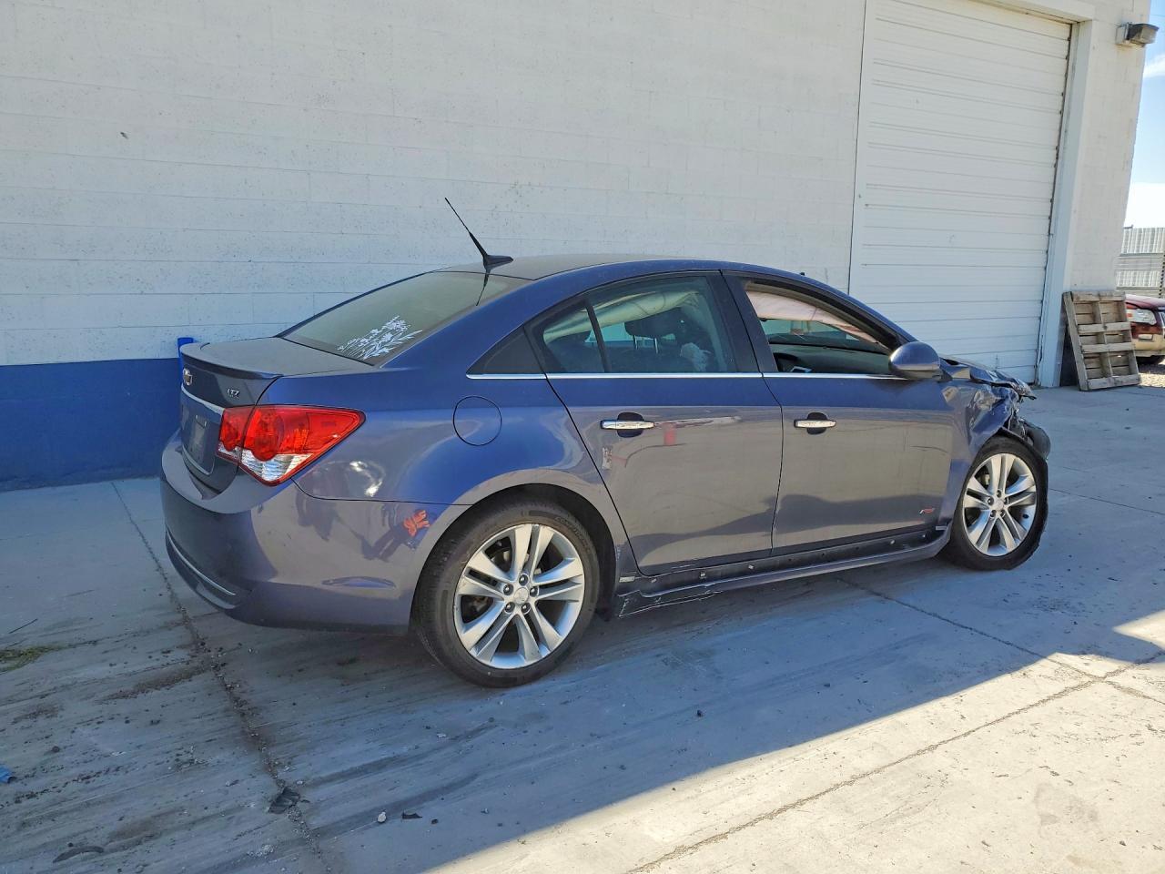 2013 Chev Cruze - Фото 3