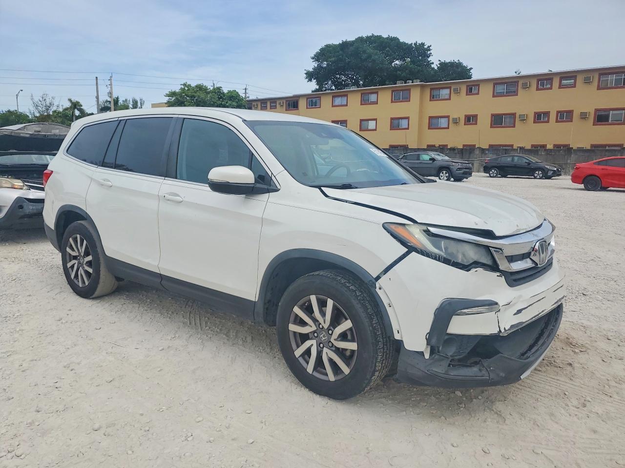 2021 Honda Pilot Ex - Image 4