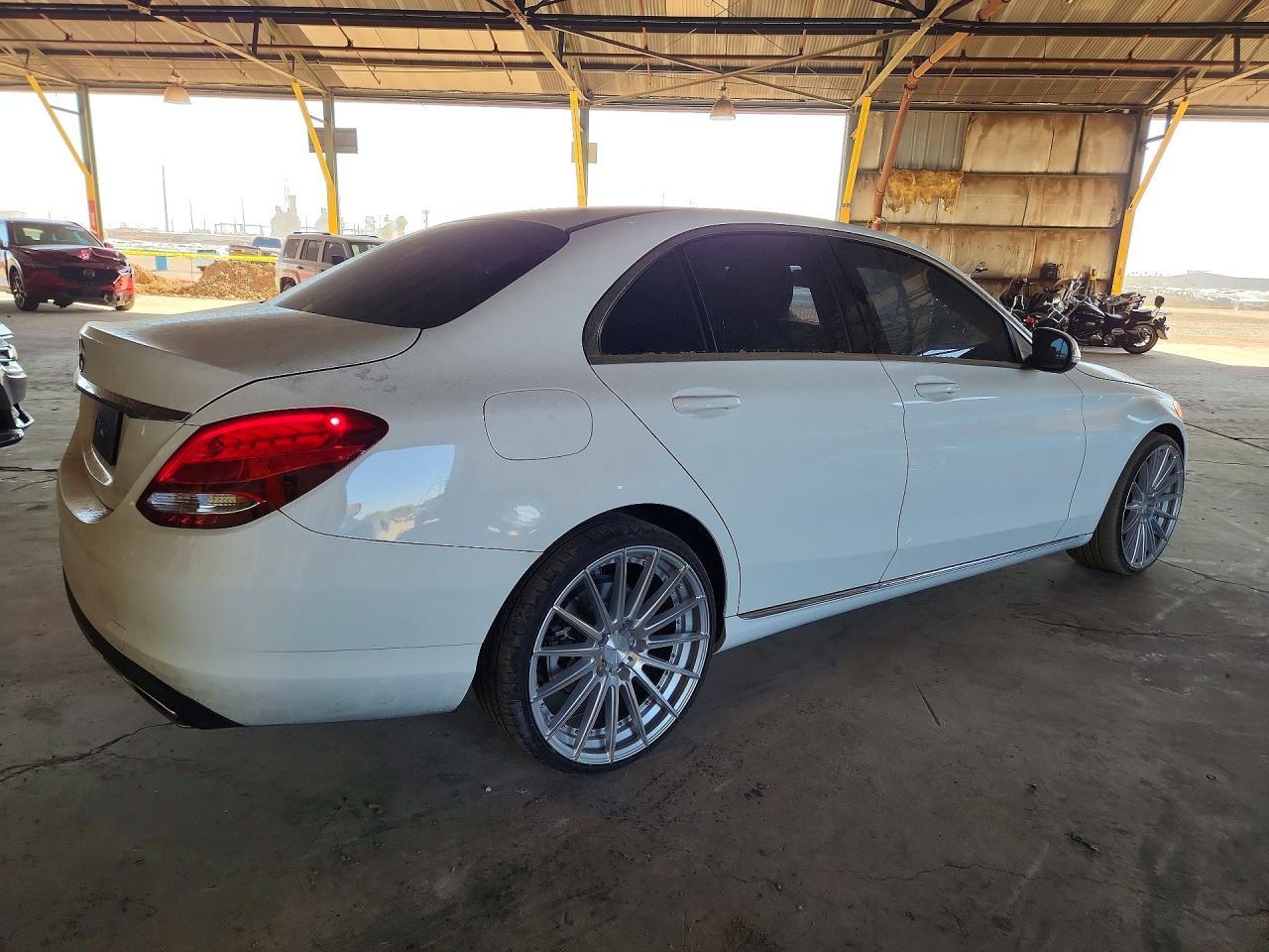 2015 Mercedes-Benz C 300 - Image 3