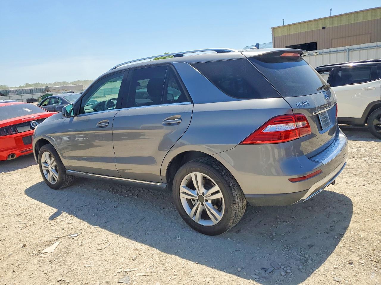 2013 Mercedes-Benz Ml 350 4Matic - Image 2