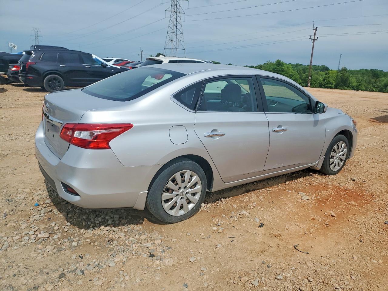 2017 Nissan Sentra S - Фото 3