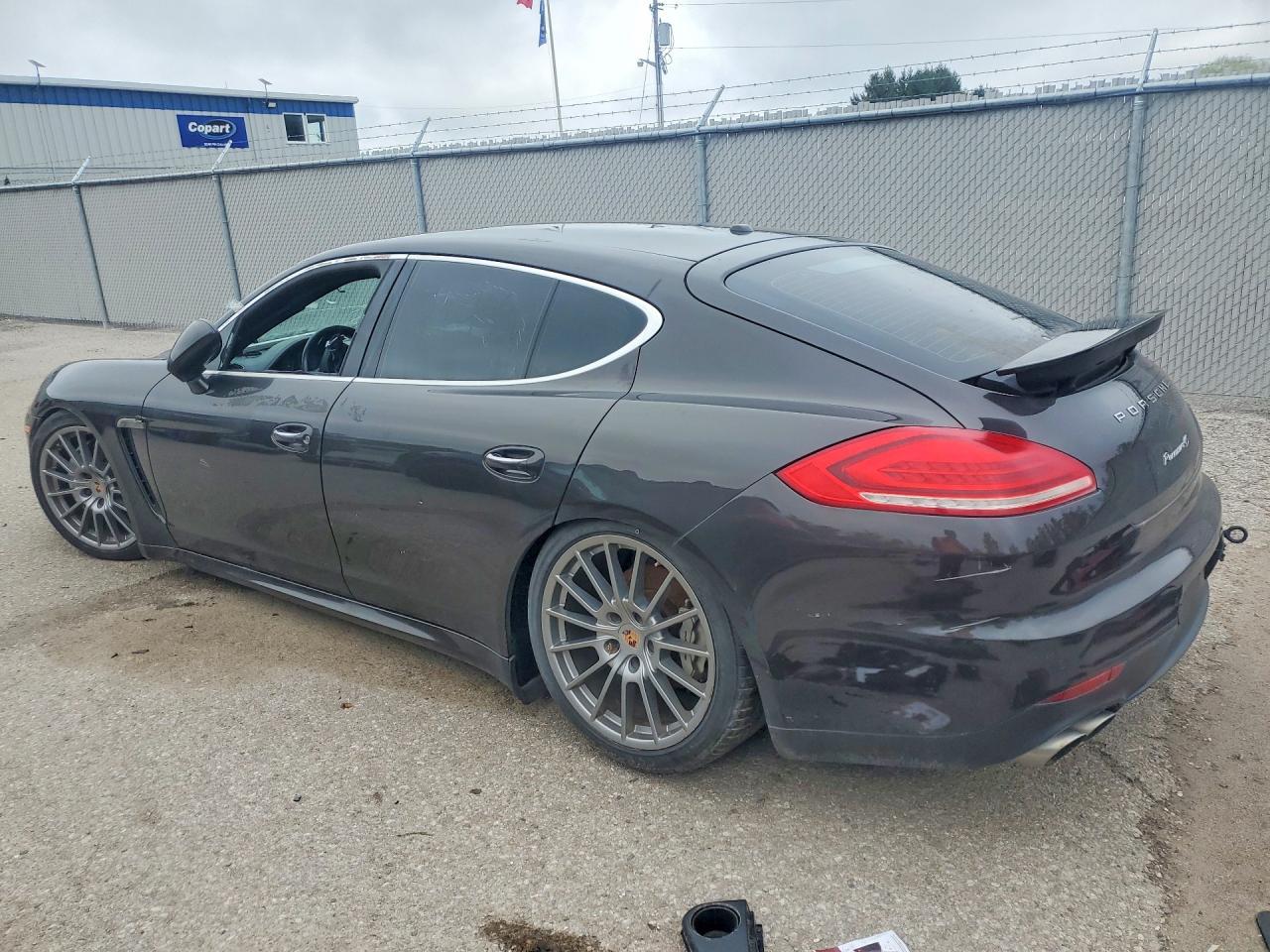 2014 Porsche Panamera S - Image 2