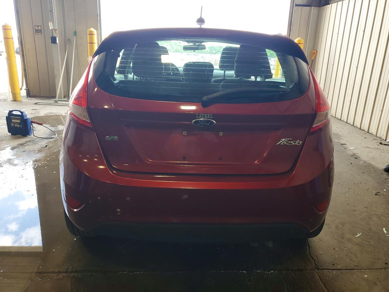 2013 Ford Fiesta Se - Image 6