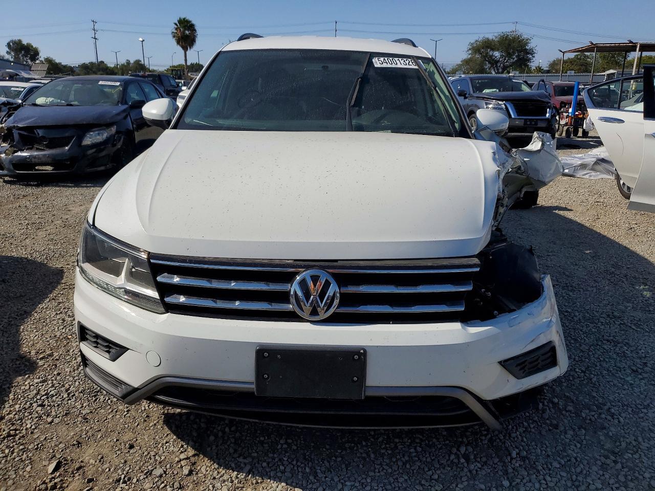 2019 Volkswagen Tiguan S - Image 5
