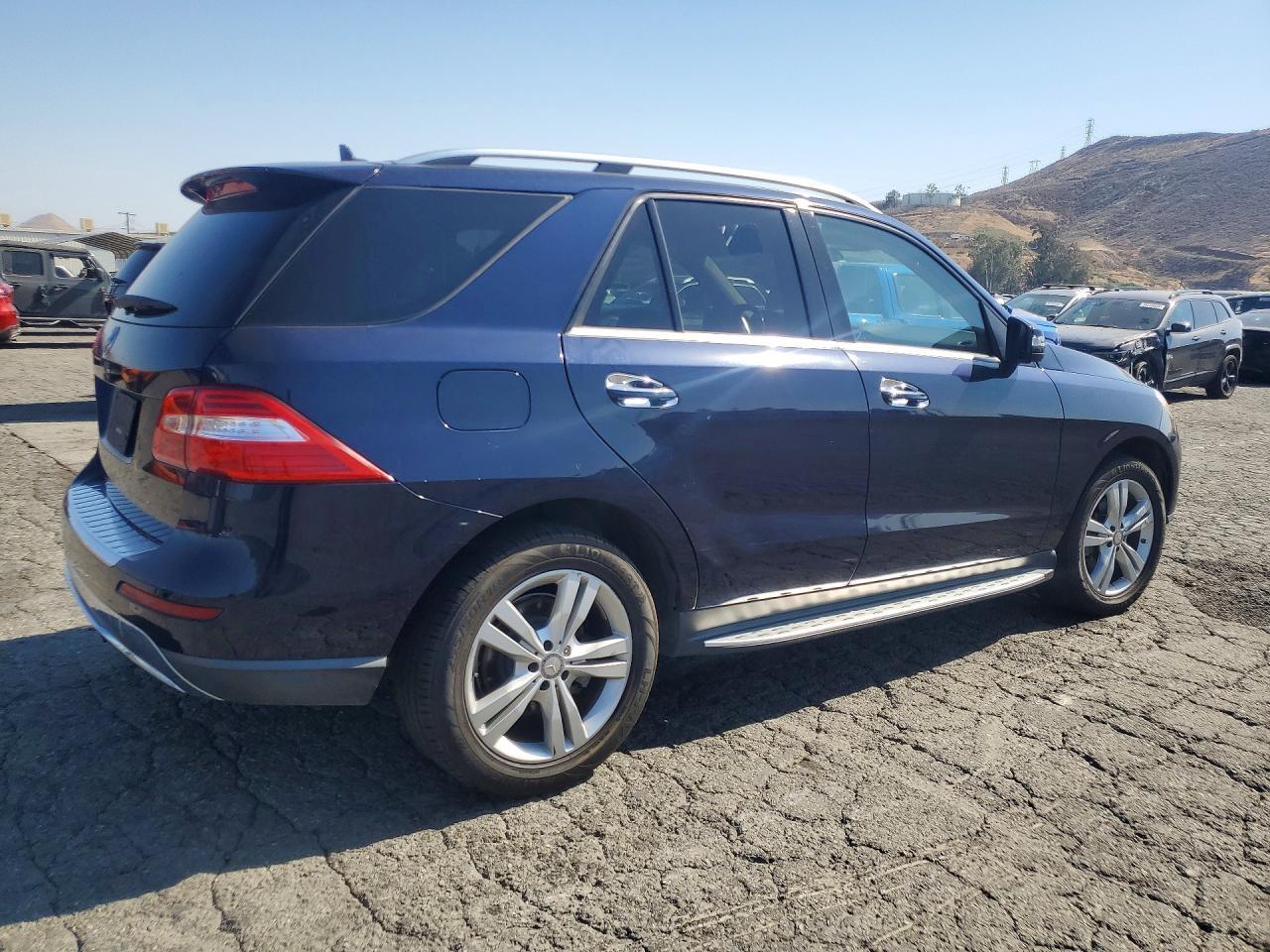 2015 Mercedes-Benz Ml 350 - Image 3