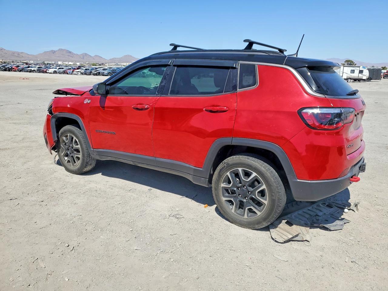 2021 Jeep Compass Trailhawk - Фото 2