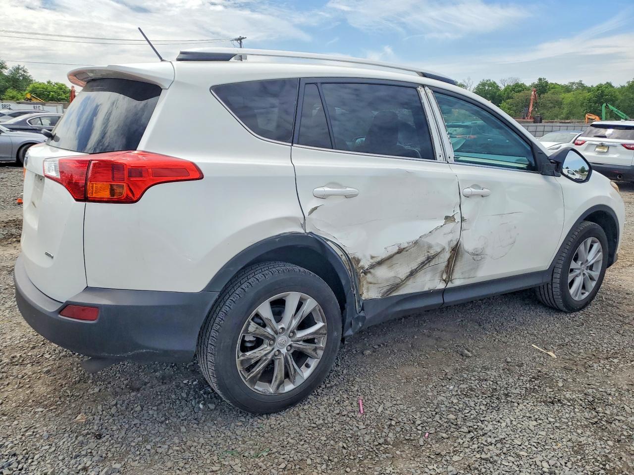 2013 Toyota Rav4 Limited - Image 3