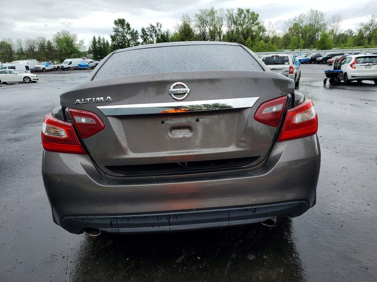 2016 Nissan Altima 2.5 S - Фото 6