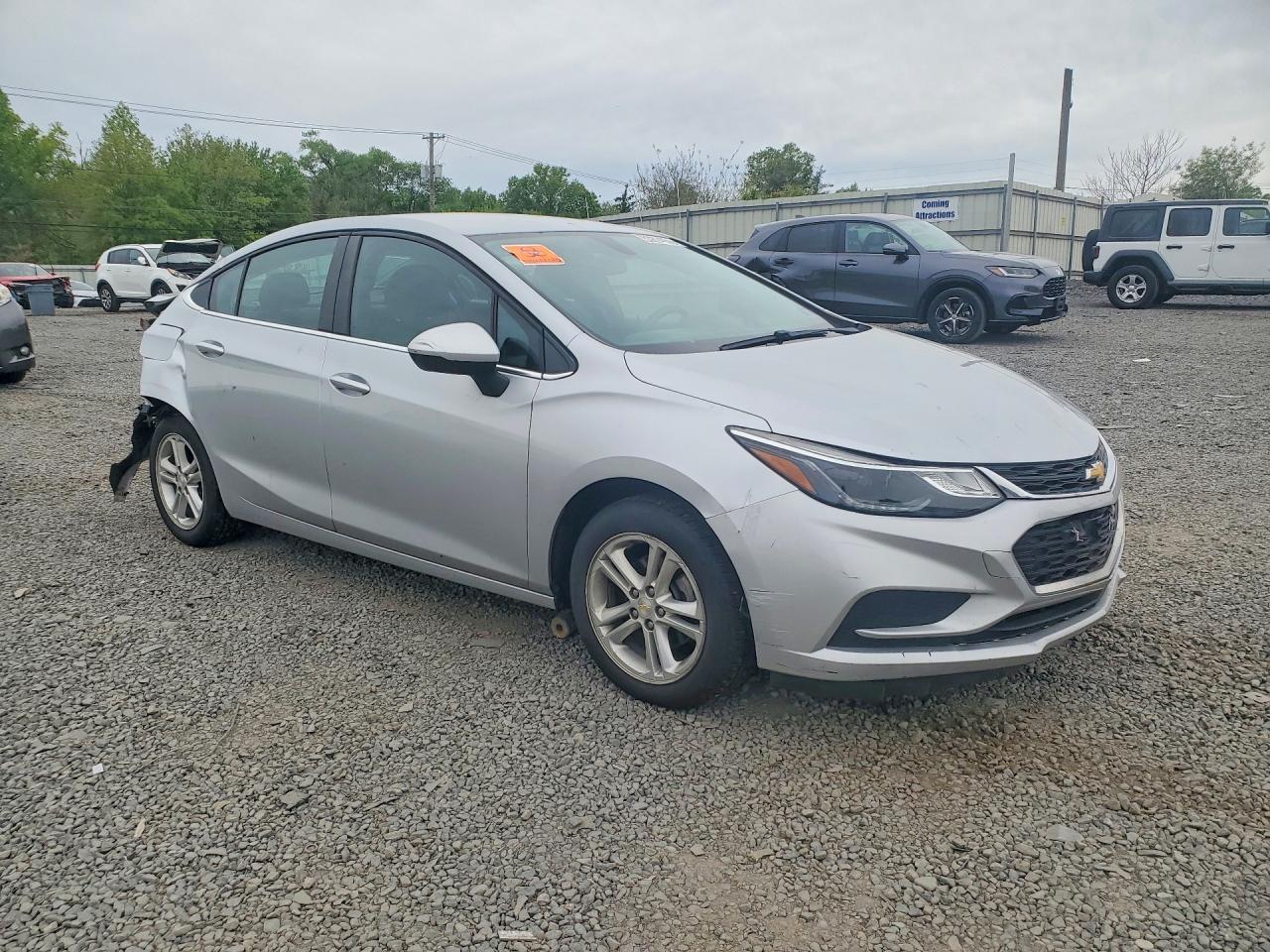 2017 Chevrolet Cruze Lt - Image 4