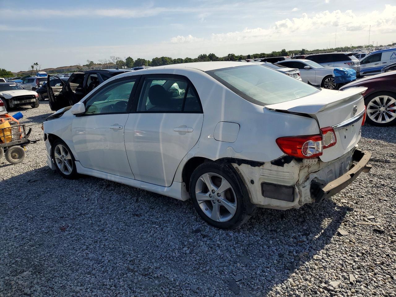 2012 Toyota Corolla S - Фото 2