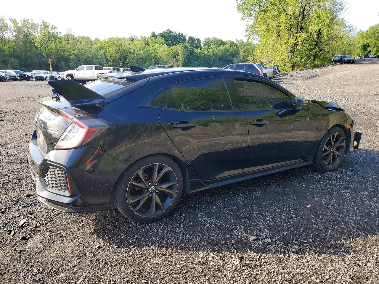 2018 Honda Civic Sport Touring - Фото 3