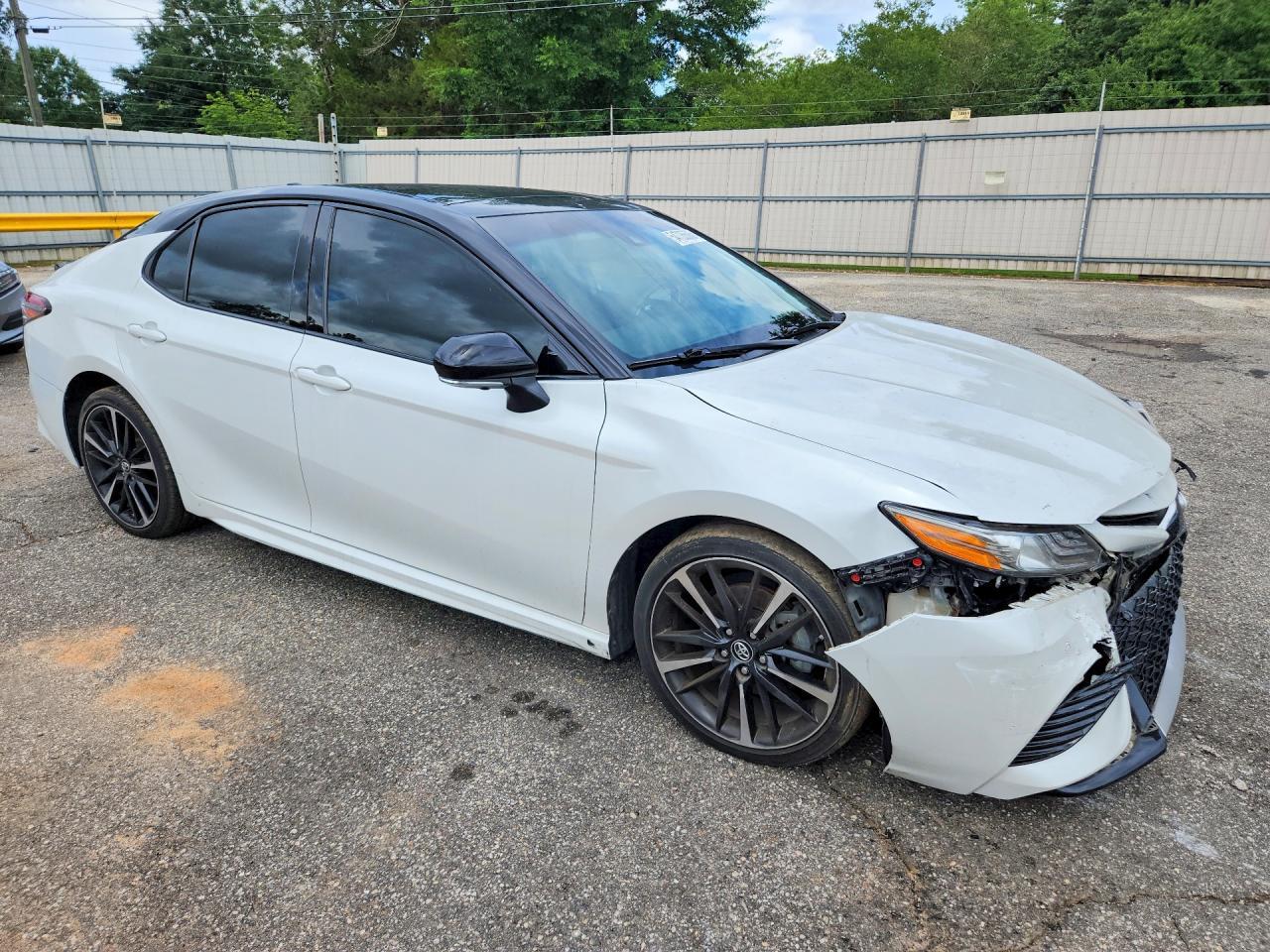 2019 Toyota Camry Xse V6 - Фото 4