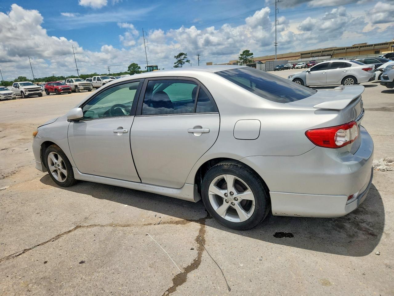 2013 Toyota Corolla S - Фото 2