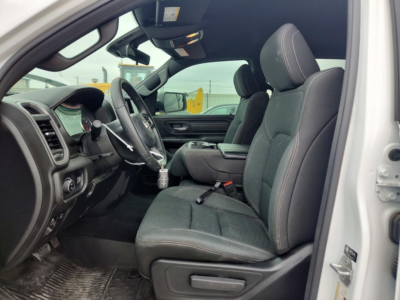 2025 Ram 1500 - Image 7