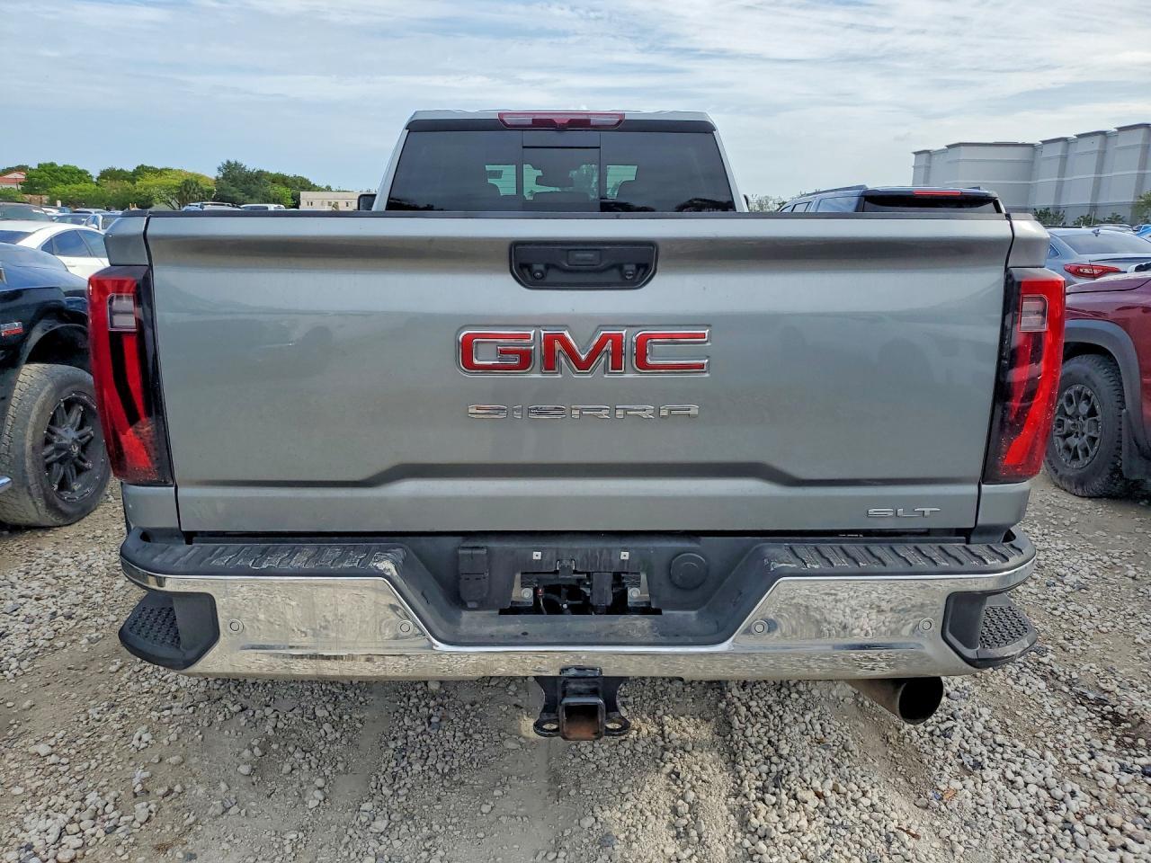 2026 GMC Sierra K3500 Slt - Image 6