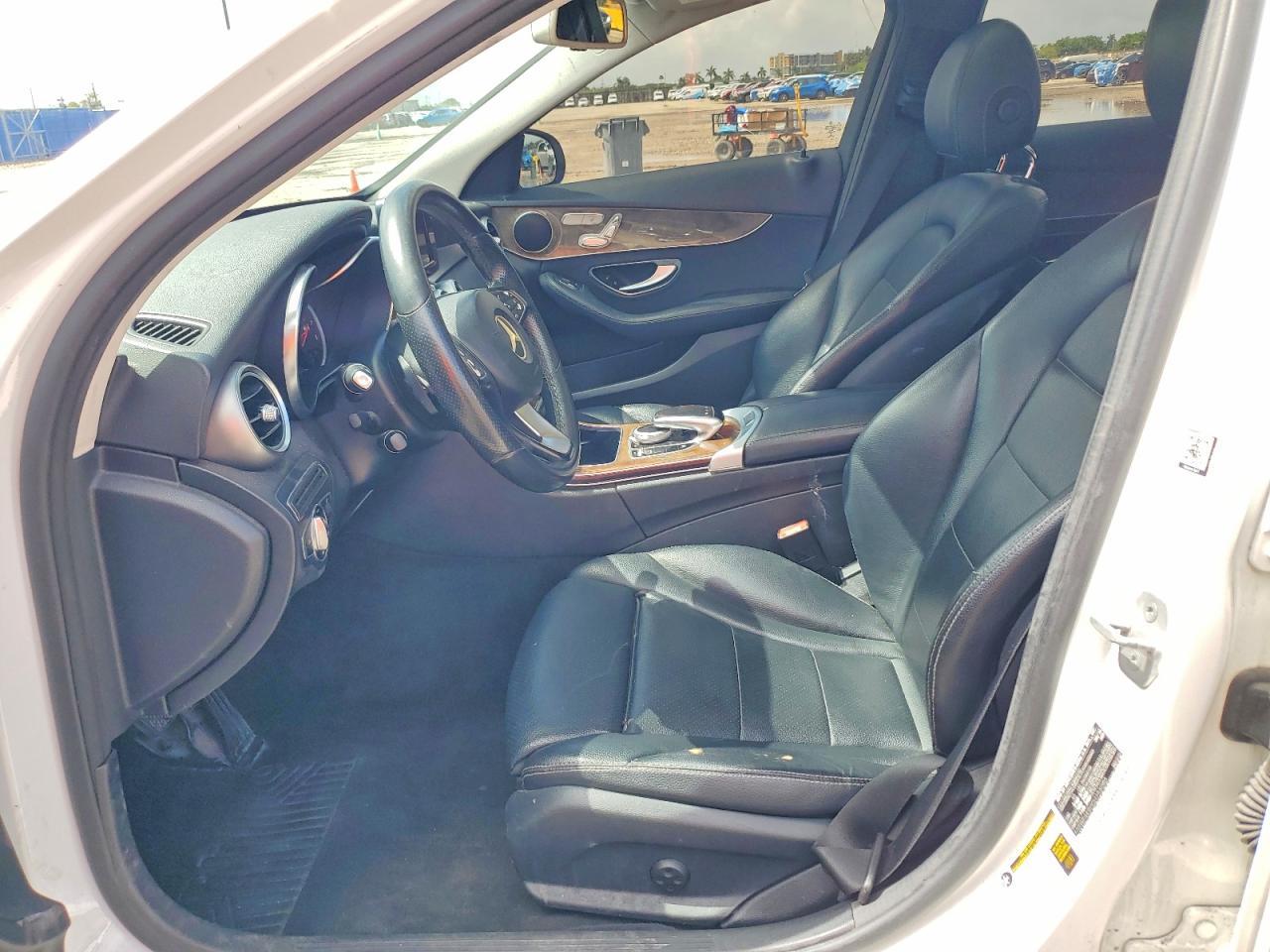 2016 Mercedes-Benz C 300 4Matic - Image 7