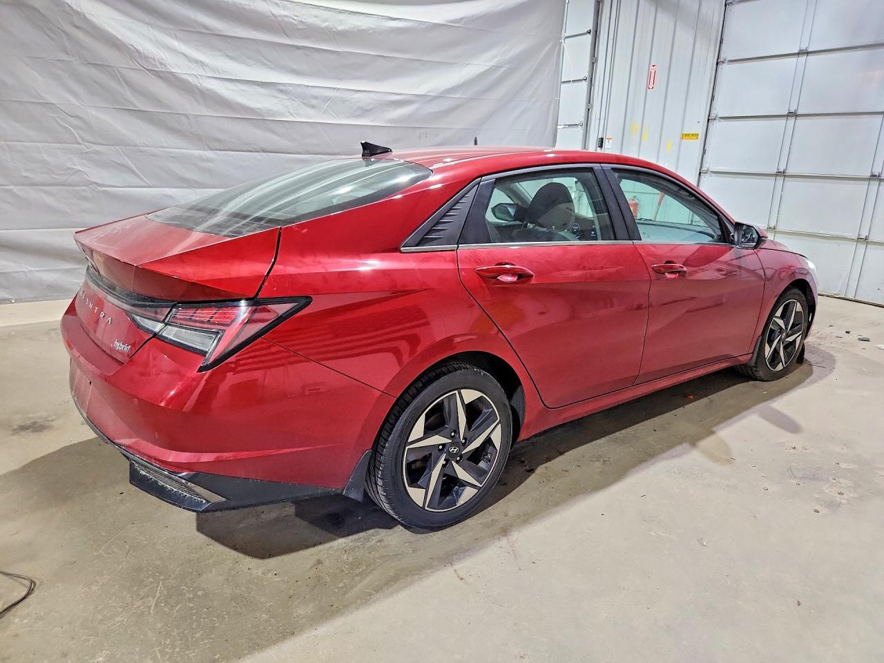 2021 Hyundai Elantra Limited - Фото 3