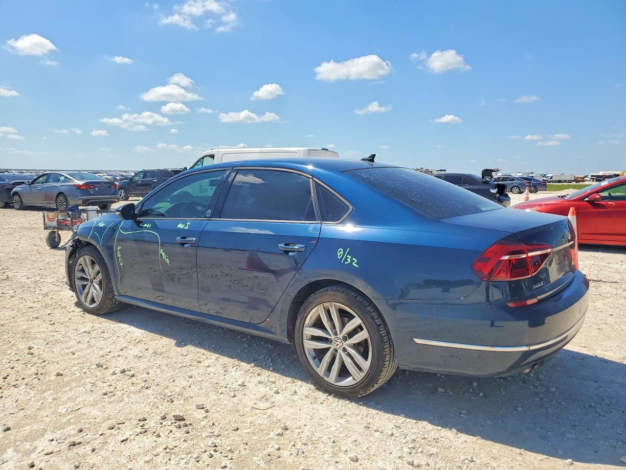 2019 Volkswagen Passat Wolfsburg - Image 2