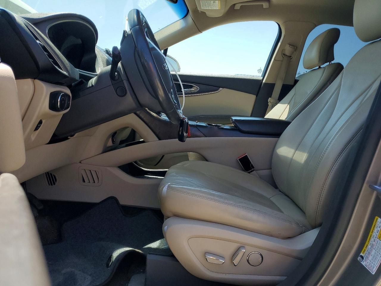 2016 Lincoln Mkx Reserve - Image 7