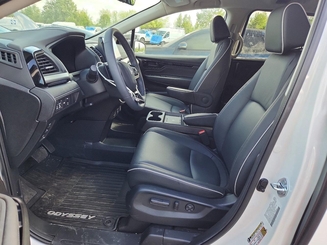 2026 Honda Odyssey Touring - Фото 7