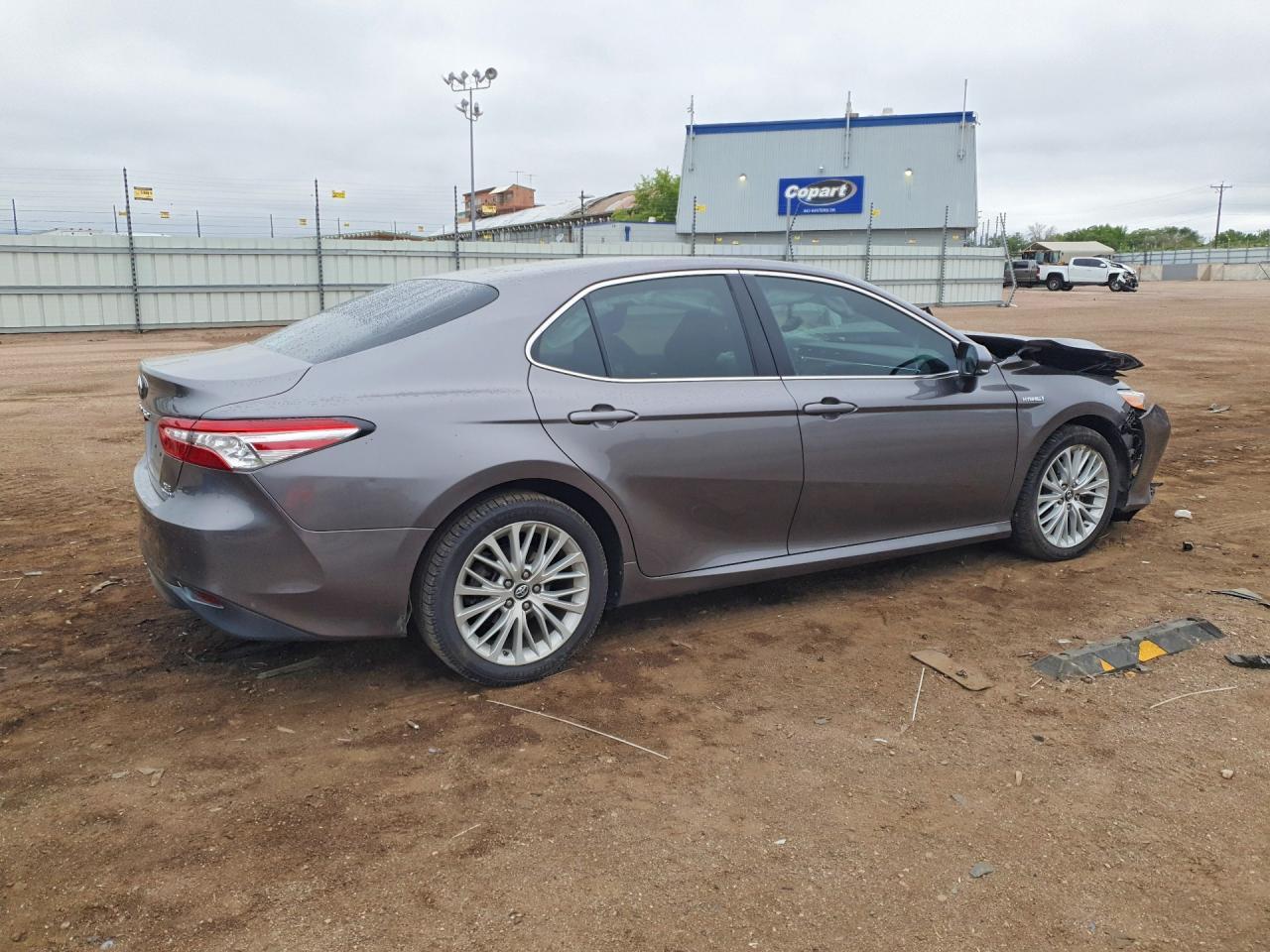 2018 Toyota Camry Hybrid Xle - Фото 3