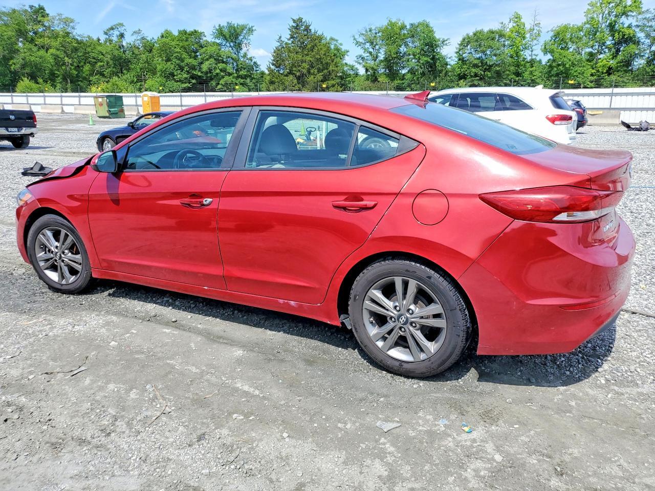 2017 Hyundai Elantra Se - Image 2