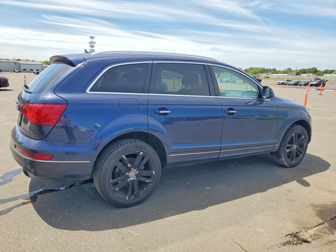 2013 Audi Q7 Premium Plus - Фото 3