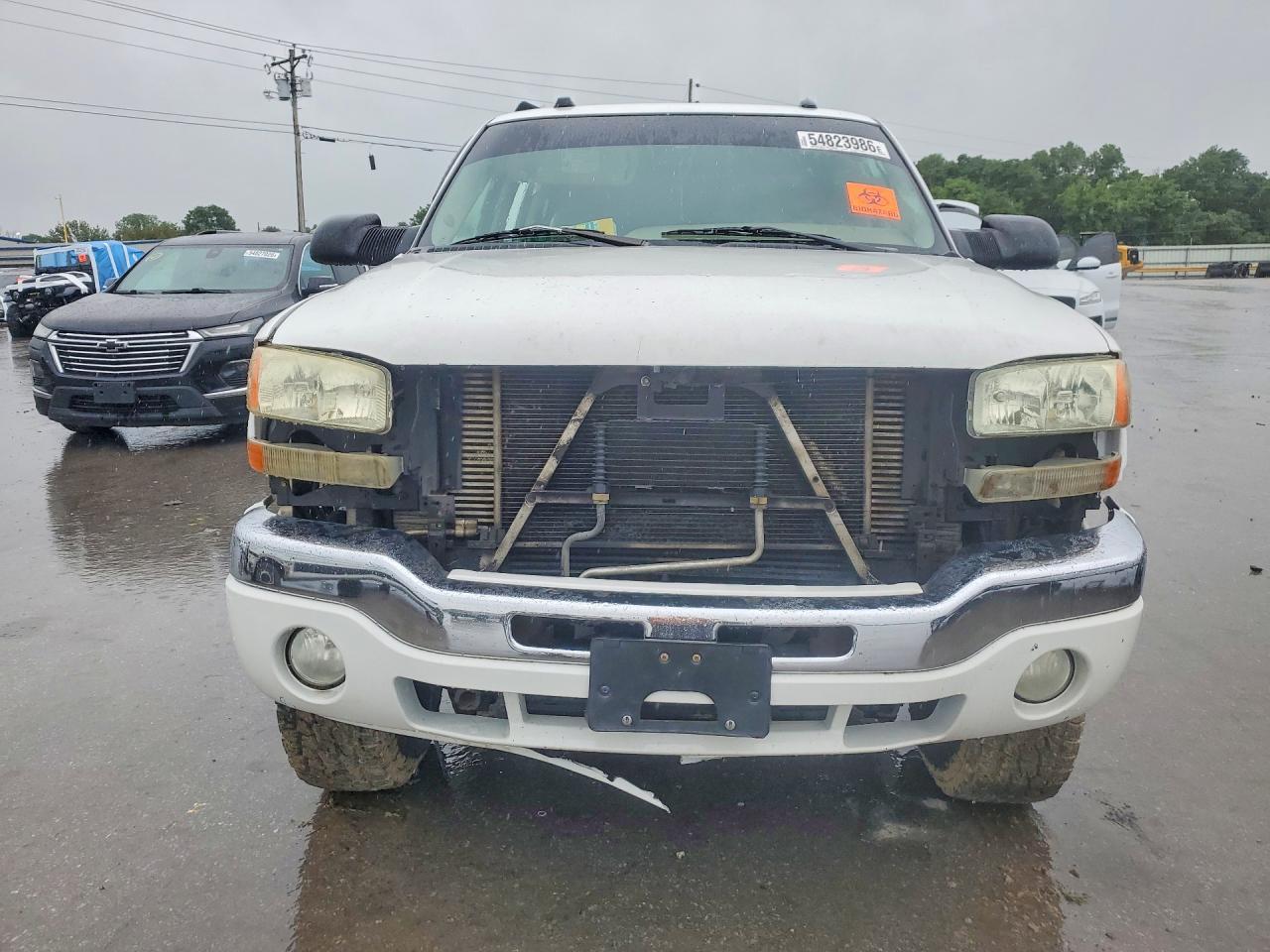 2005 GMC Sierra K2500 Heavy Duty - Image 5