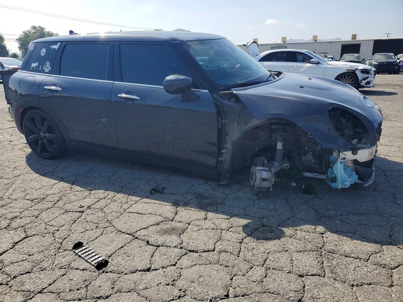 2021 Mini Cooper S Clubman - Фото 4