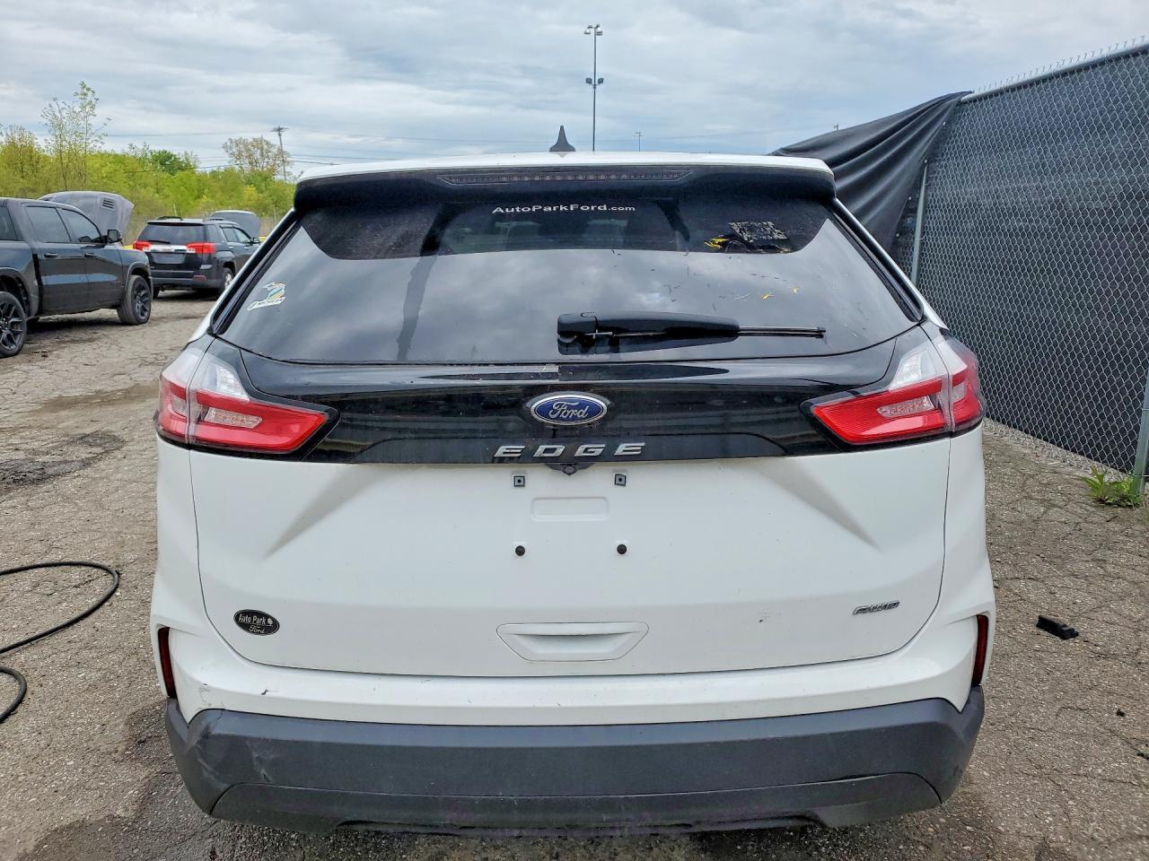 2023 Ford Edge Se - Image 6