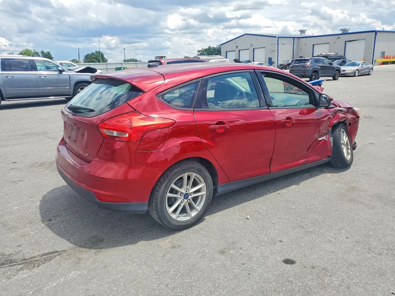 2017 Ford Focus Se - Фото 3
