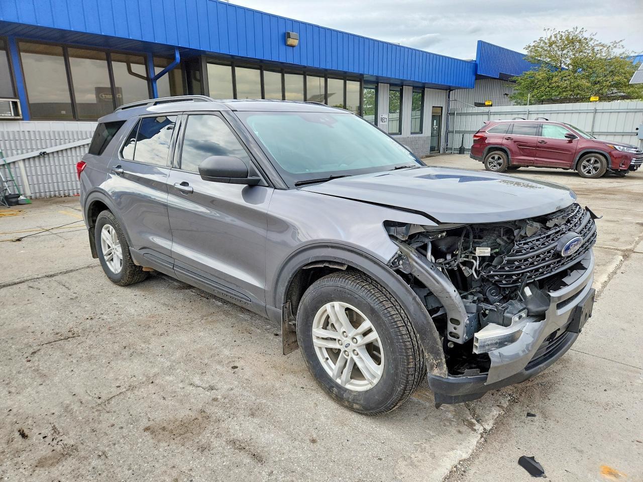 2021 Ford Explorer Xlt - Фото 4