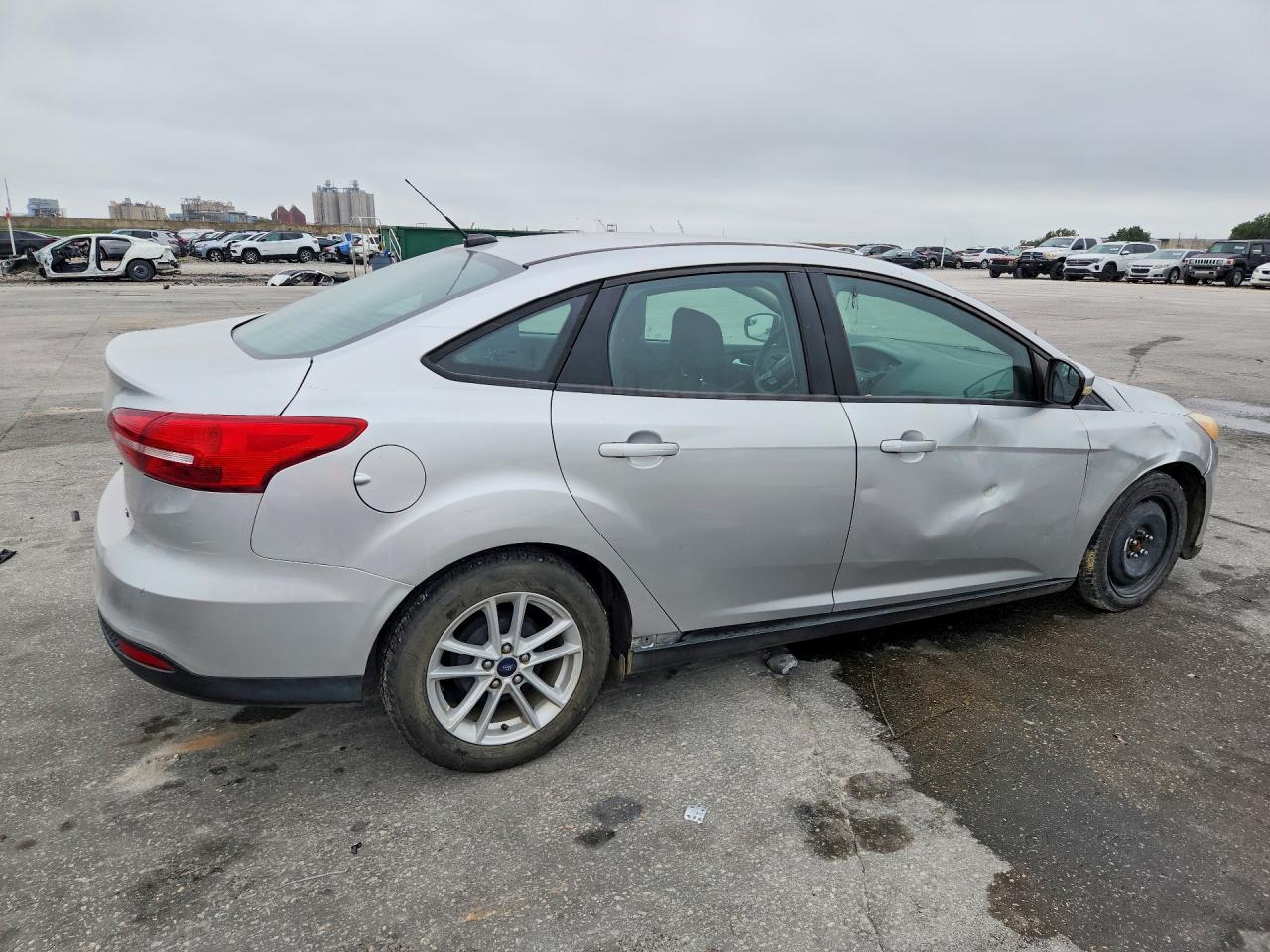 2017 Ford Focus Se - Фото 3