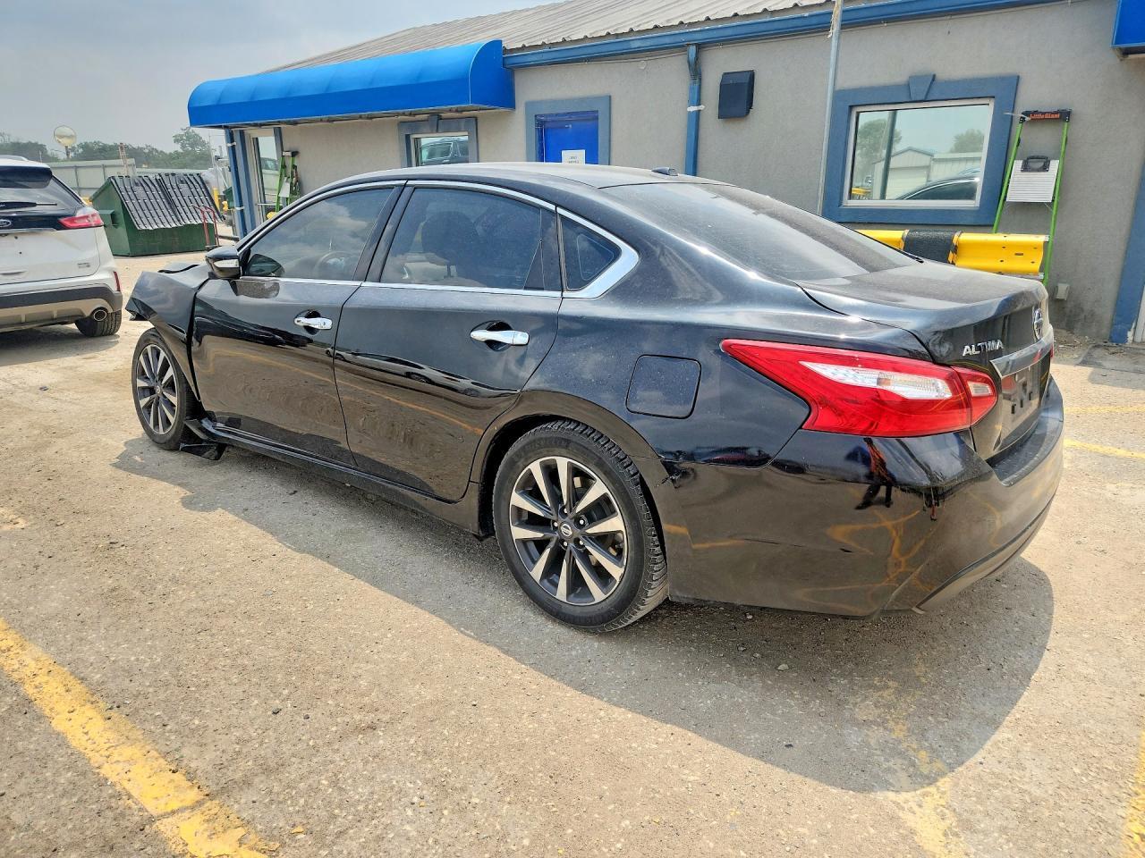 2016 Nissan Altima 2.5 Sl - Image 2