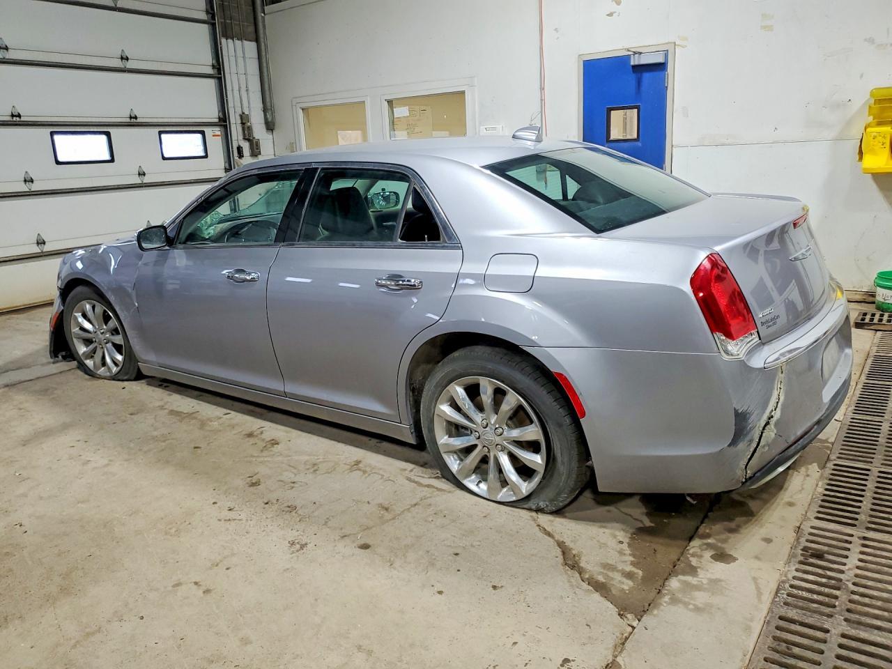 2018 Chrysler 300 Limited - Image 2