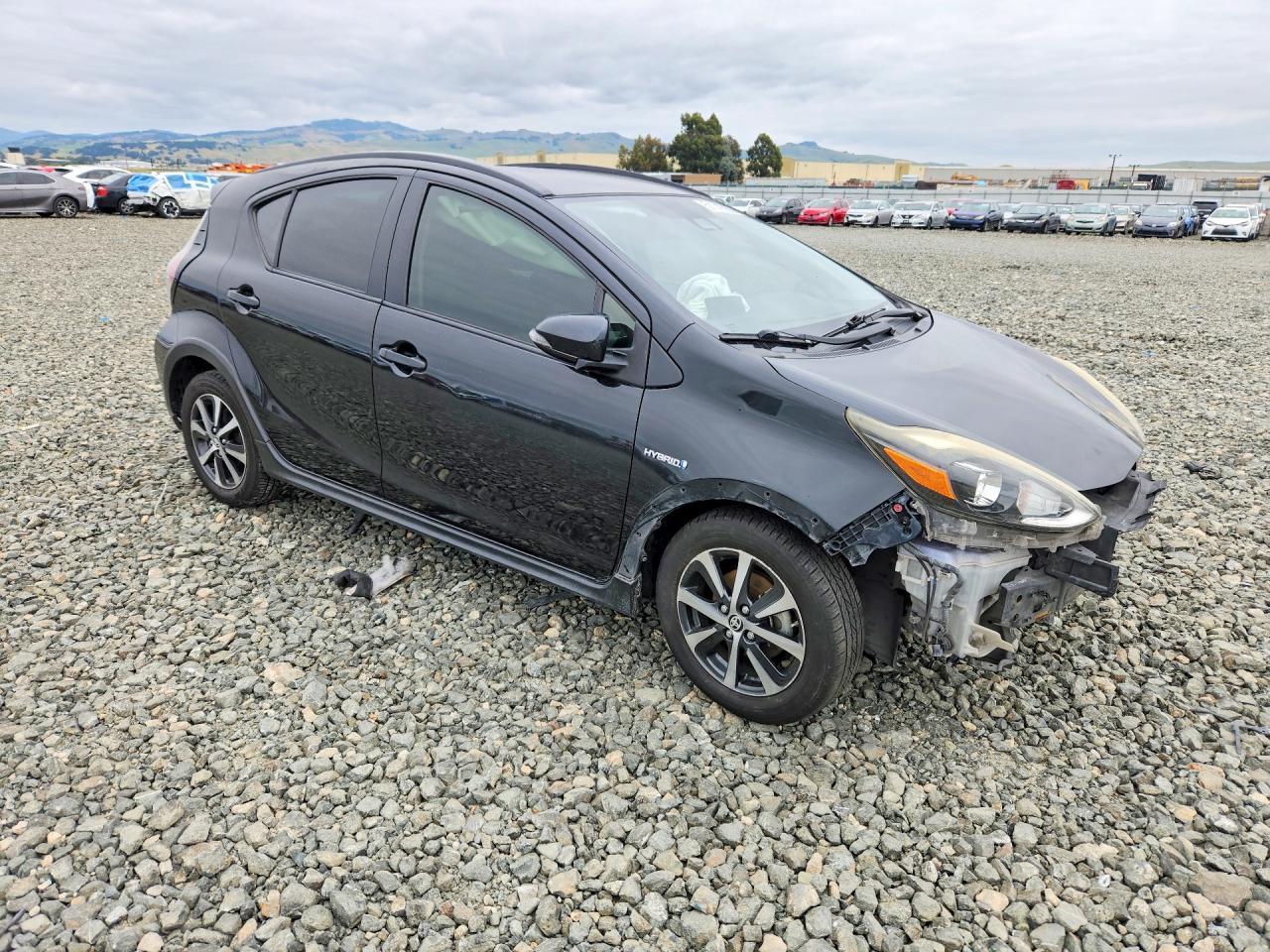 2018 Toyota Prius C Two - Image 4