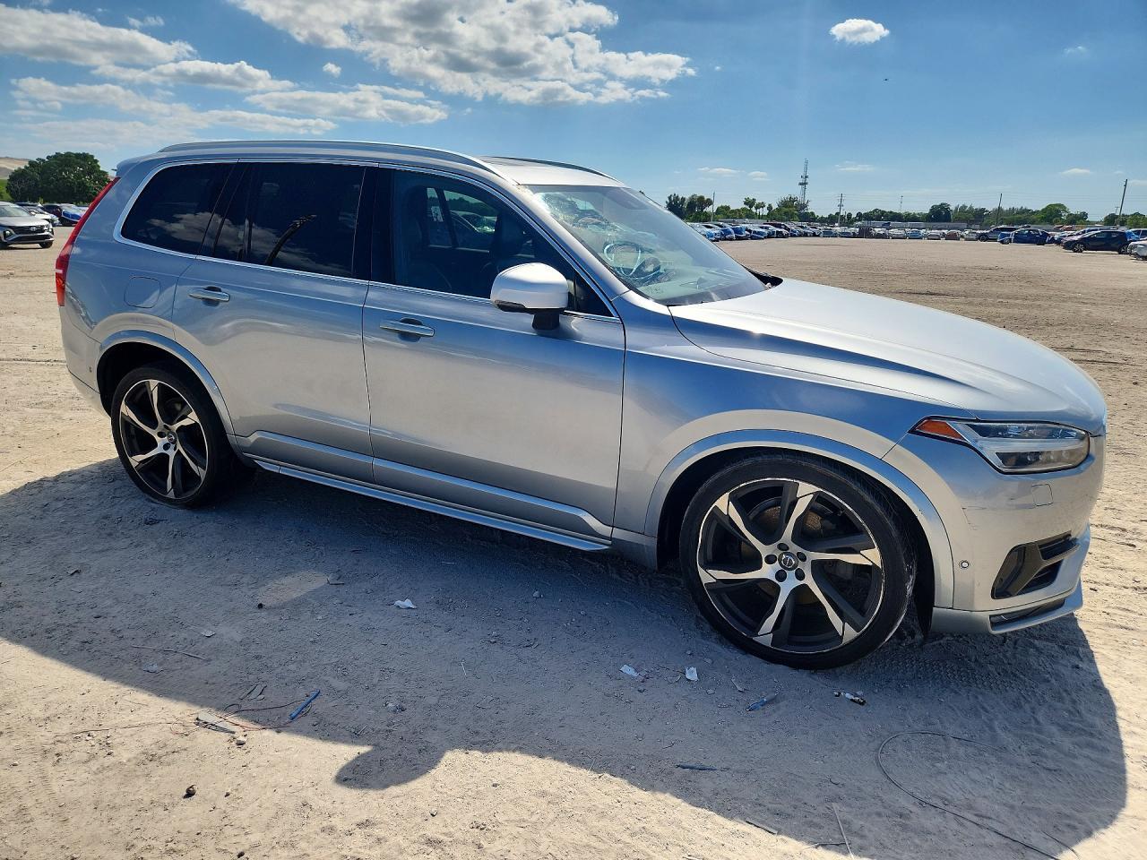 2017 Volvo Xc90 T6 - Фото 4