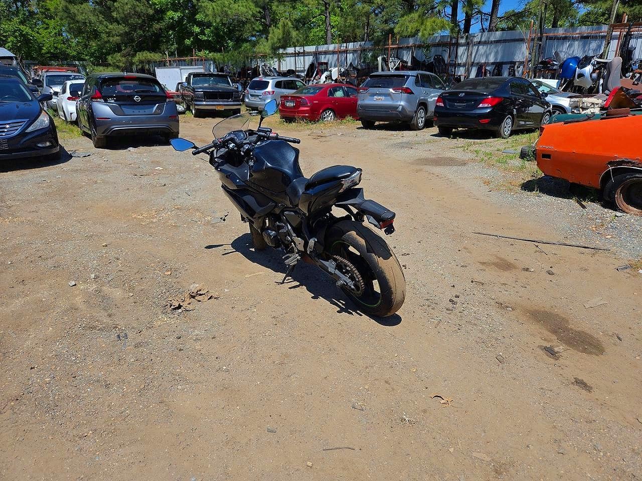 2019 Kawasaki Ex650 J - Фото 3