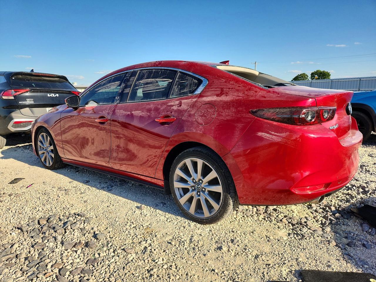 2019 Mazda 3 Premium - Фото 2