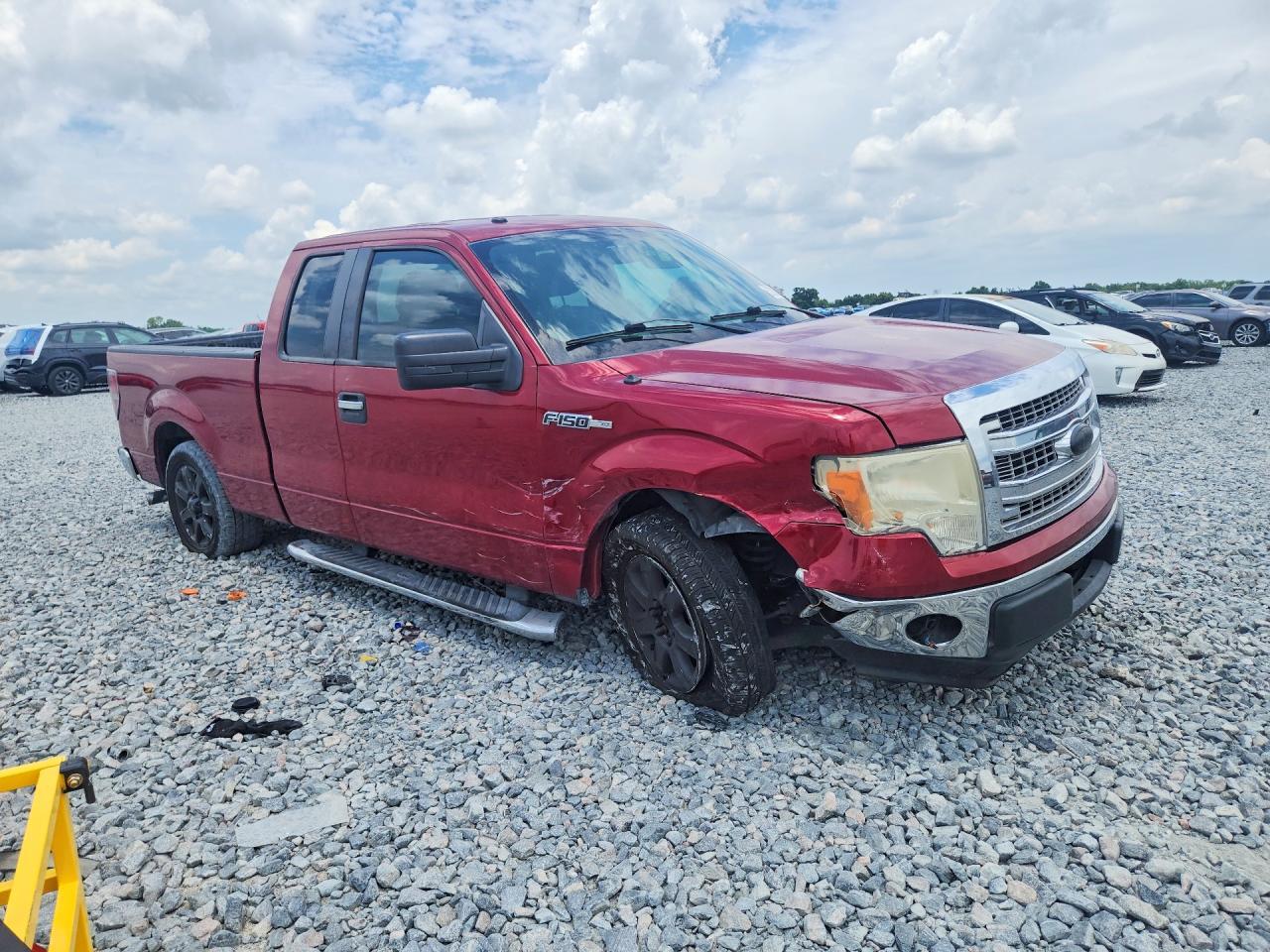 2013 Ford F150 - Image 4