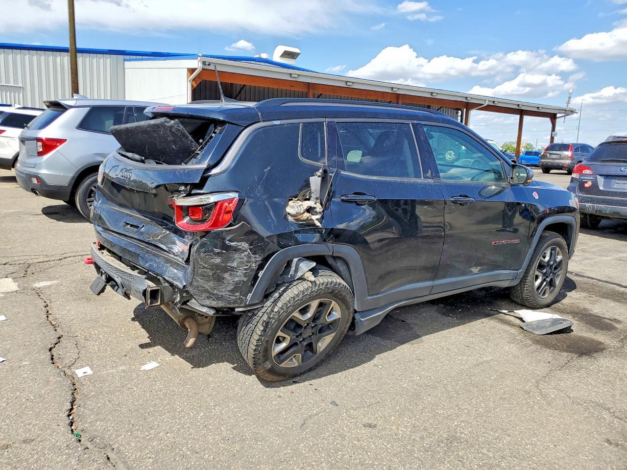 2017 Jeep Compass Trailhawk - Фото 3