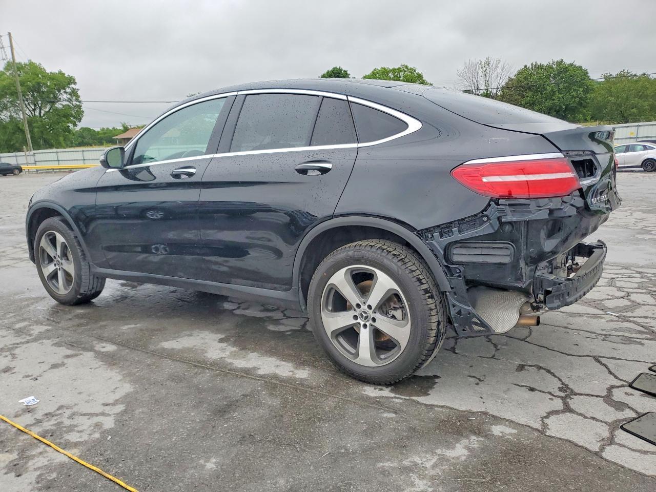 2017 Mercedes-Benz Glc Coupe 300 4Matic - Фото 2