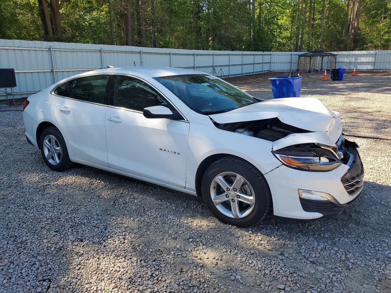 2024 Chevrolet Malibu Ls - Image 4