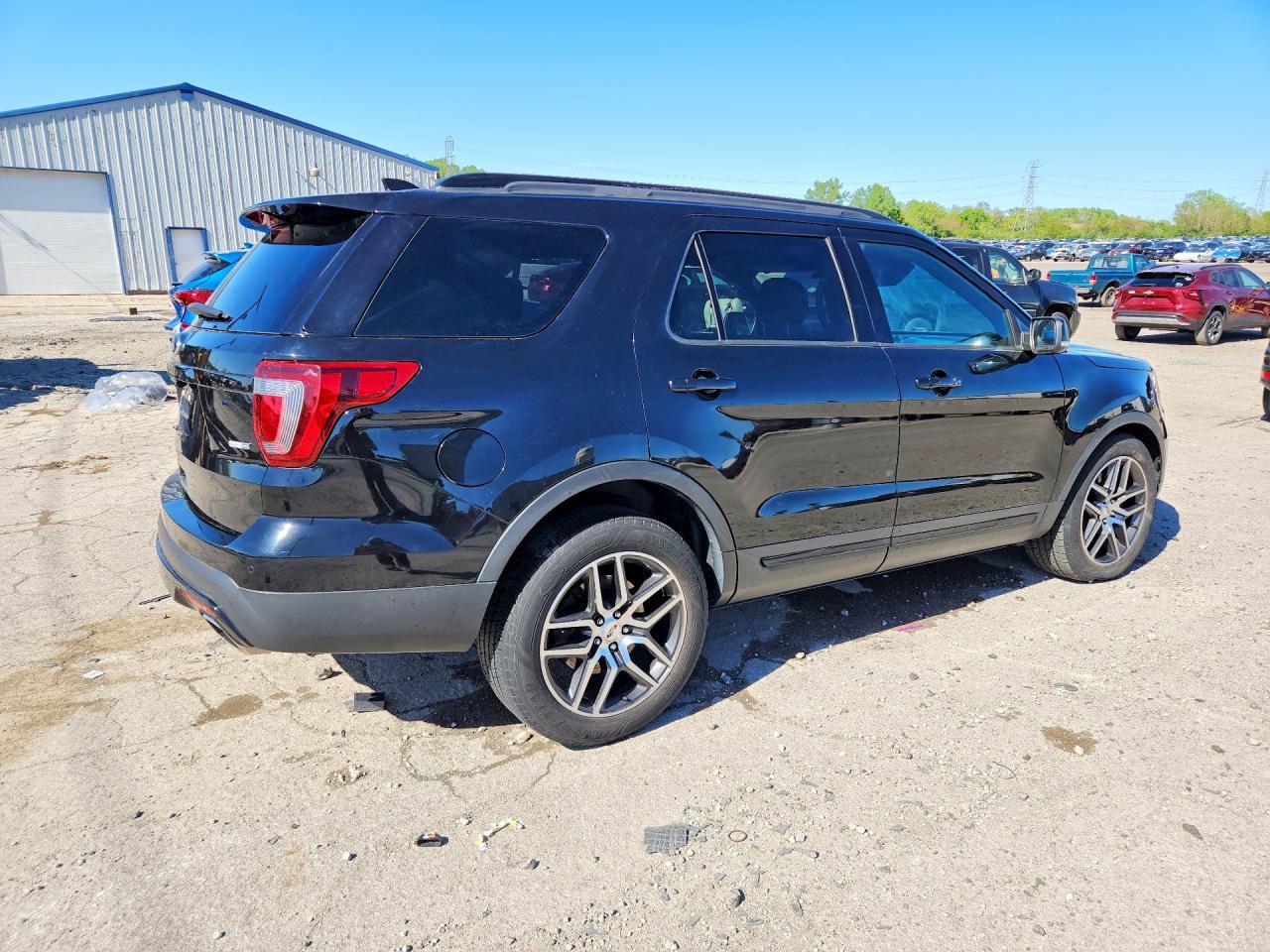 2017 Ford Explorer Sport - Фото 3