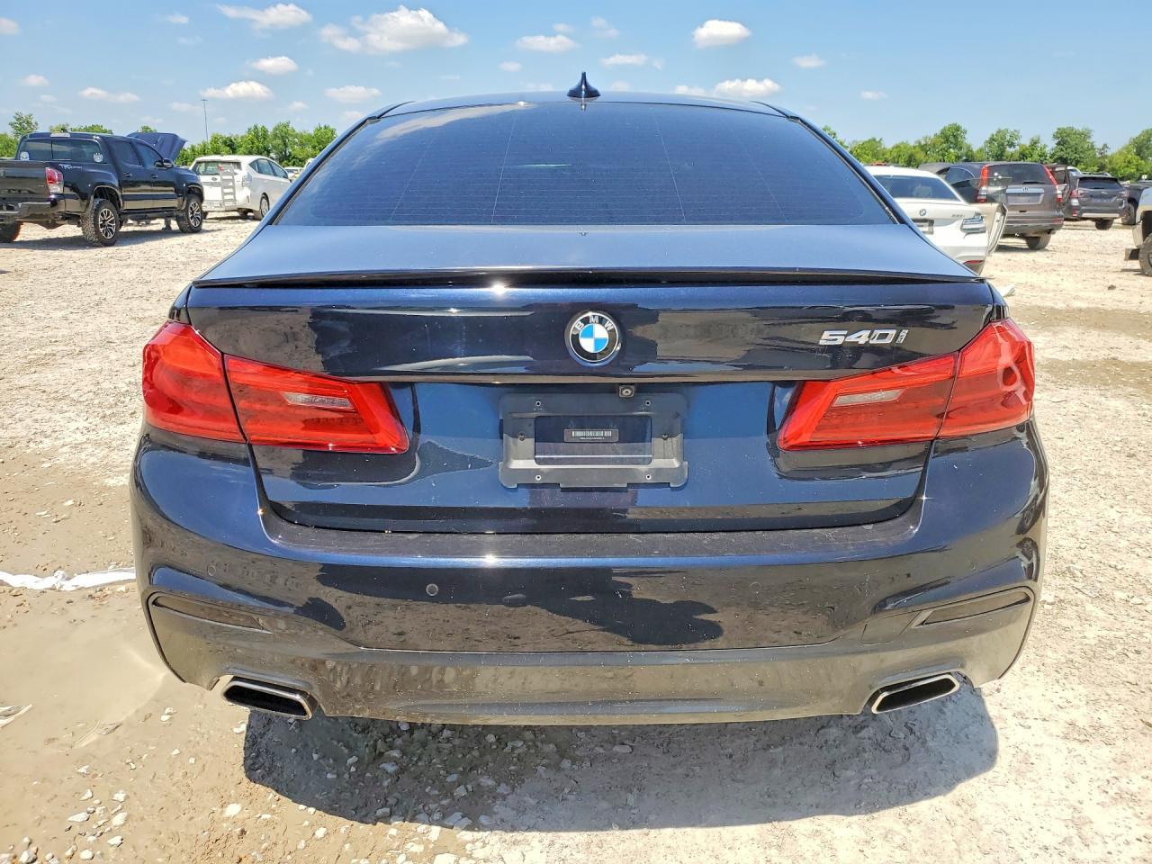 2018 BMW 540 - Фото 6