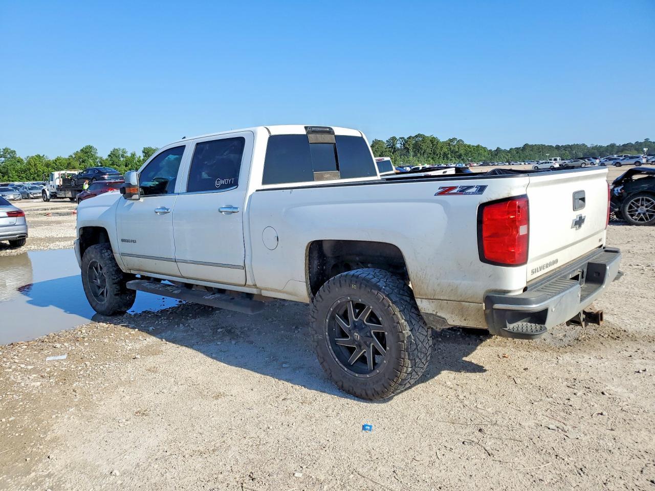 2016 Chevrolet Silverado - Image 2