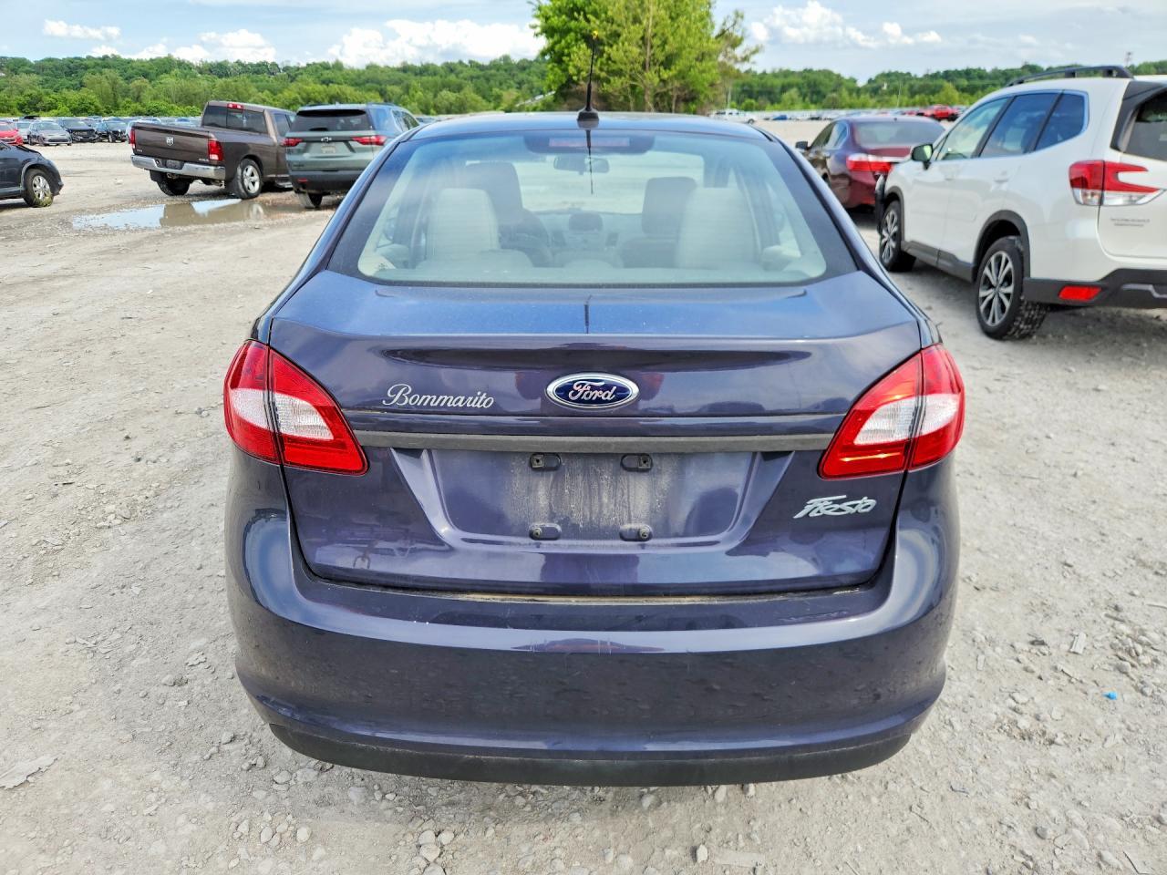 2013 Ford Fiesta - Image 6