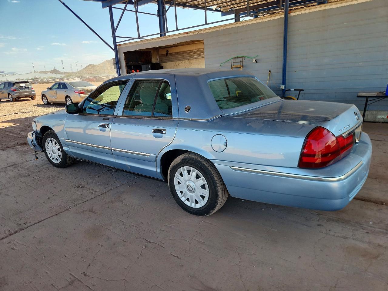 2004 Mercury Grand Marquis Gs - Фото 2