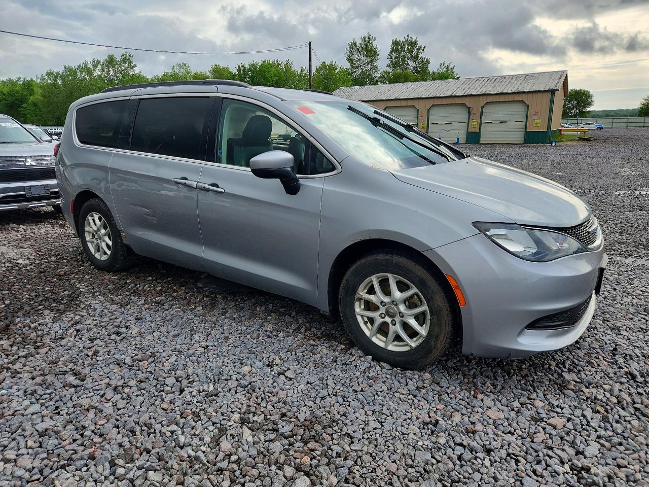2021 Chrysler Voyager Lxi - Фото 4
