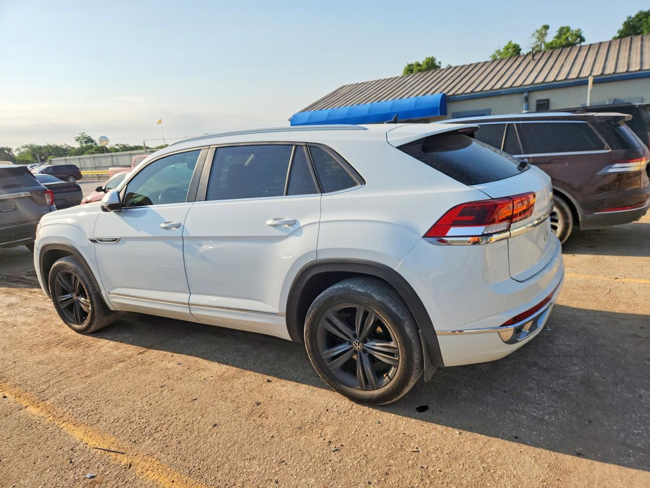 2020 Volkswagen Atlas Cross Sport Se - Фото 2